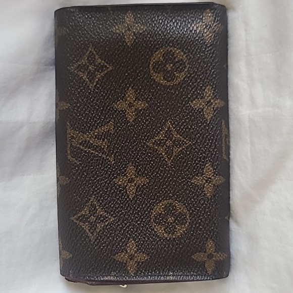Louis Vuitton LV Monogram Tresor Wallet - Picture 2 of 14